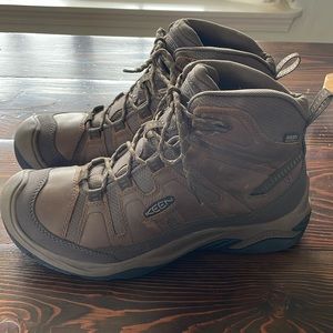 KEEN Men’s Circadia Mid Height Comfortable Waterproof Hiking Boots Sz 10.5 NEW